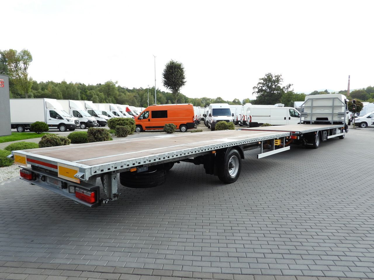 DAF LF 230 CONTAINER CARRIER PLATFORM + TRAILER WEBASTO CRUISE CONTROL LED LIGHTS PNEUMATICS AUTOMATIC TRANSMISSION TWIN WHEELS AIR CONDITIONING 230HP - Containerwagen/ Wechselfahrgestell LKW: das Bild 3 DAF LF 230 CONTAINER CARRIER PLATFORM + TRAILER WEBASTO CRUISE CONTROL LED LIGHTS PNEUMATICS AUTOMATIC TRANSMISSION TWIN WHEELS AIR CONDITIONING 230HP - Containerwagen/ Wechselfahrgestell LKW: das Bild 3