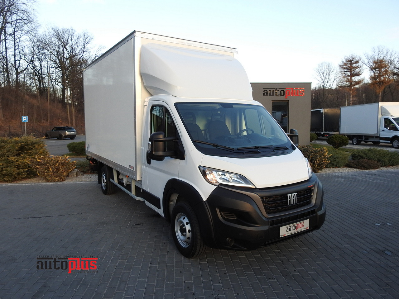 FIAT DUCATO BOX LIFT 8 PALLETS CRUISE CONTROL AIR CONDITIONING 180HP - Koffer Transporter: das Bild 1 FIAT DUCATO BOX LIFT 8 PALLETS CRUISE CONTROL AIR CONDITIONING 180HP - Koffer Transporter: das Bild 1
