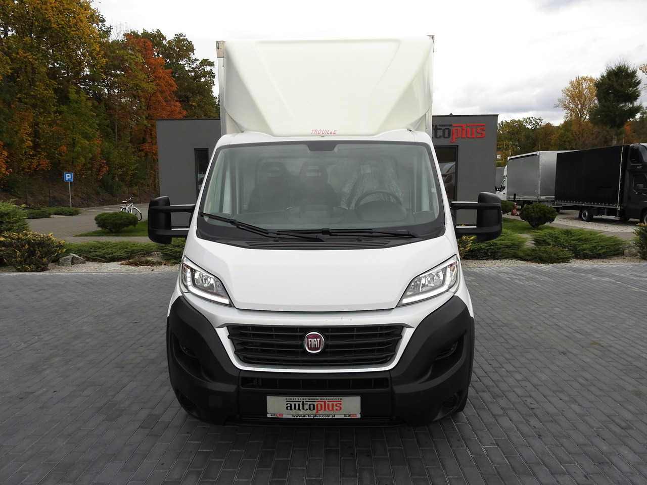 FIAT DUCATO BOX LIFT 8 PALLETS CRUISE CONTROL NAVIGATION AIR CONDITIONING LED LIGHTS 130HP - Koffer Transporter: das Bild 5 FIAT DUCATO BOX LIFT 8 PALLETS CRUISE CONTROL NAVIGATION AIR CONDITIONING LED LIGHTS 130HP - Koffer Transporter: das Bild 5