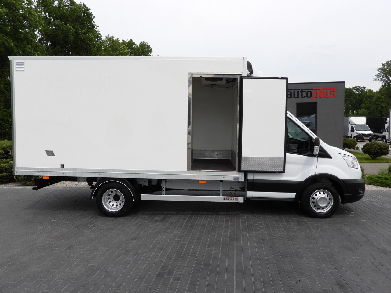 Koffer Transporter FORD TRANSIT BOX / REFRIGERATOR BOX 5*C / CRUISE CONTROL LED LIGHTS TWIN WHEELS AIR CONDITIONING  130HP: das Bild 8