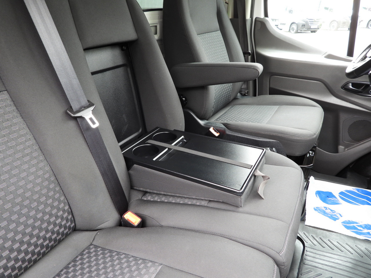 Koffer Transporter FORD TRANSIT BOX / REFRIGERATOR BOX 5*C / CRUISE CONTROL LED LIGHTS TWIN WHEELS AIR CONDITIONING  130HP: das Bild 47