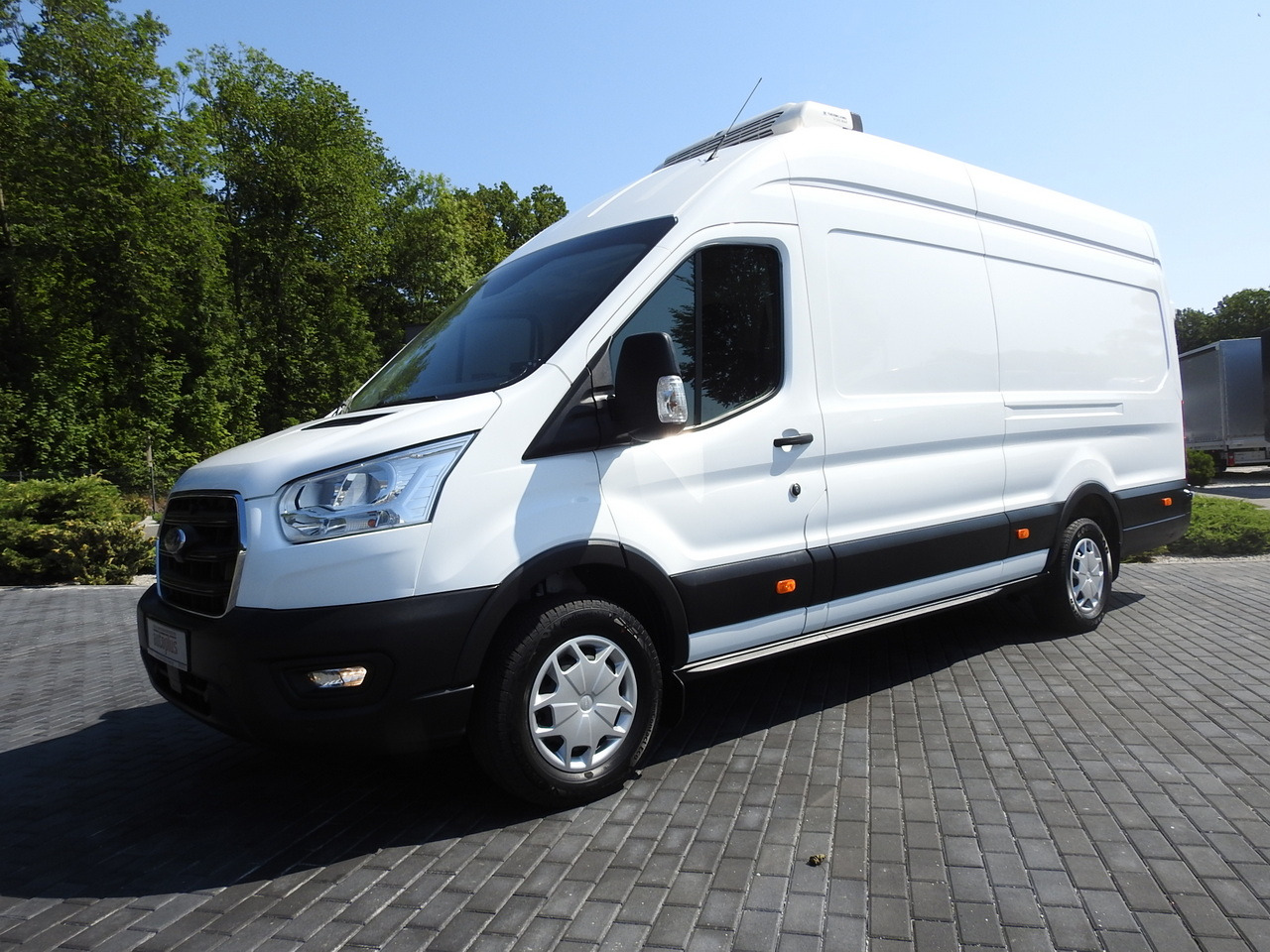 Kühltransporter FORD TRANSIT REFRIGERATOR VAN 0*C HEATING FUNCTION CRUISE CONTROL AIR CONDITIONING LED LIGHTS 130HP: das Bild 19 Kühltransporter FORD TRANSIT REFRIGERATOR VAN 0*C HEATING FUNCTION CRUISE CONTROL AIR CONDITIONING LED LIGHTS 130HP: das Bild 19