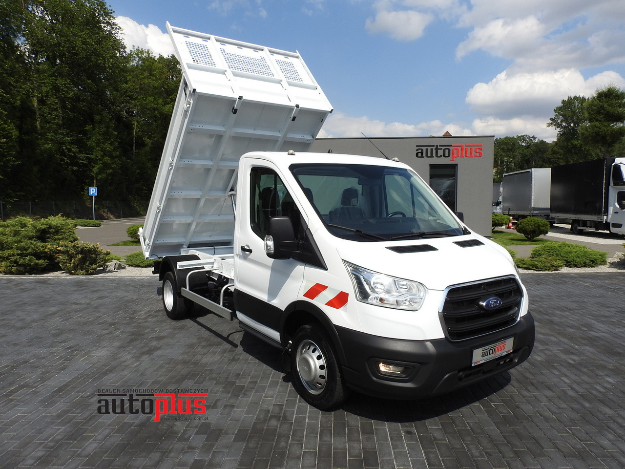 FORD TRANSIT TIPPER CRUISE CONTROL AIR CONDITIONING TWIN WHEELS 170HP - Kipper Transporter: das Bild 1 FORD TRANSIT TIPPER CRUISE CONTROL AIR CONDITIONING TWIN WHEELS 170HP - Kipper Transporter: das Bild 1