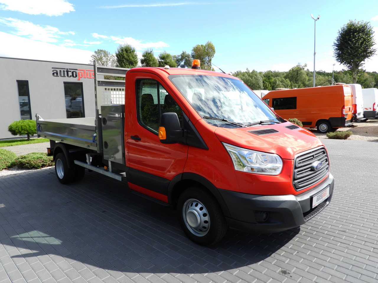 FORD TRANSIT TIPPER CRUISE CONTROL LED LIGHTS TWIN WHEELS AIR CONDITIONING 170HP - Kipper Transporter: das Bild 4 FORD TRANSIT TIPPER CRUISE CONTROL LED LIGHTS TWIN WHEELS AIR CONDITIONING 170HP - Kipper Transporter: das Bild 4