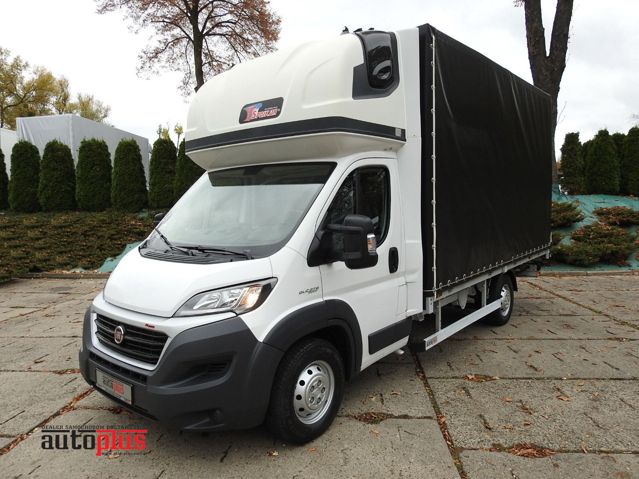 Fiat DUCATO PRITSCHE PLANE AUFZUG 8 PALETTEN WEBASTO - Planen Transporter: das Bild 1 Fiat DUCATO PRITSCHE PLANE AUFZUG 8 PALETTEN WEBASTO - Planen Transporter: das Bild 1