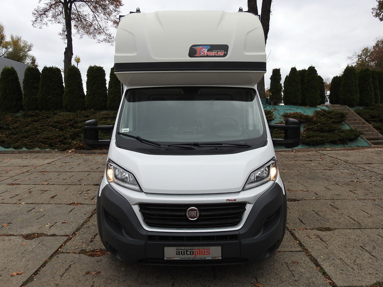 Fiat DUCATO PRITSCHE PLANE AUFZUG 8 PALETTEN WEBASTO - Planen Transporter: das Bild 5 Fiat DUCATO PRITSCHE PLANE AUFZUG 8 PALETTEN WEBASTO - Planen Transporter: das Bild 5