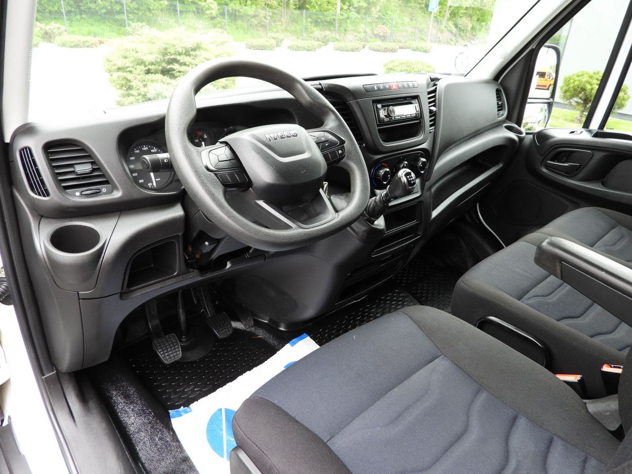 IVECO DAILY 35C14 TIPPER CRUISE CONTROL TWIN WHEELS 140HP - Kipper Transporter: das Bild 2 IVECO DAILY 35C14 TIPPER CRUISE CONTROL TWIN WHEELS 140HP - Kipper Transporter: das Bild 2