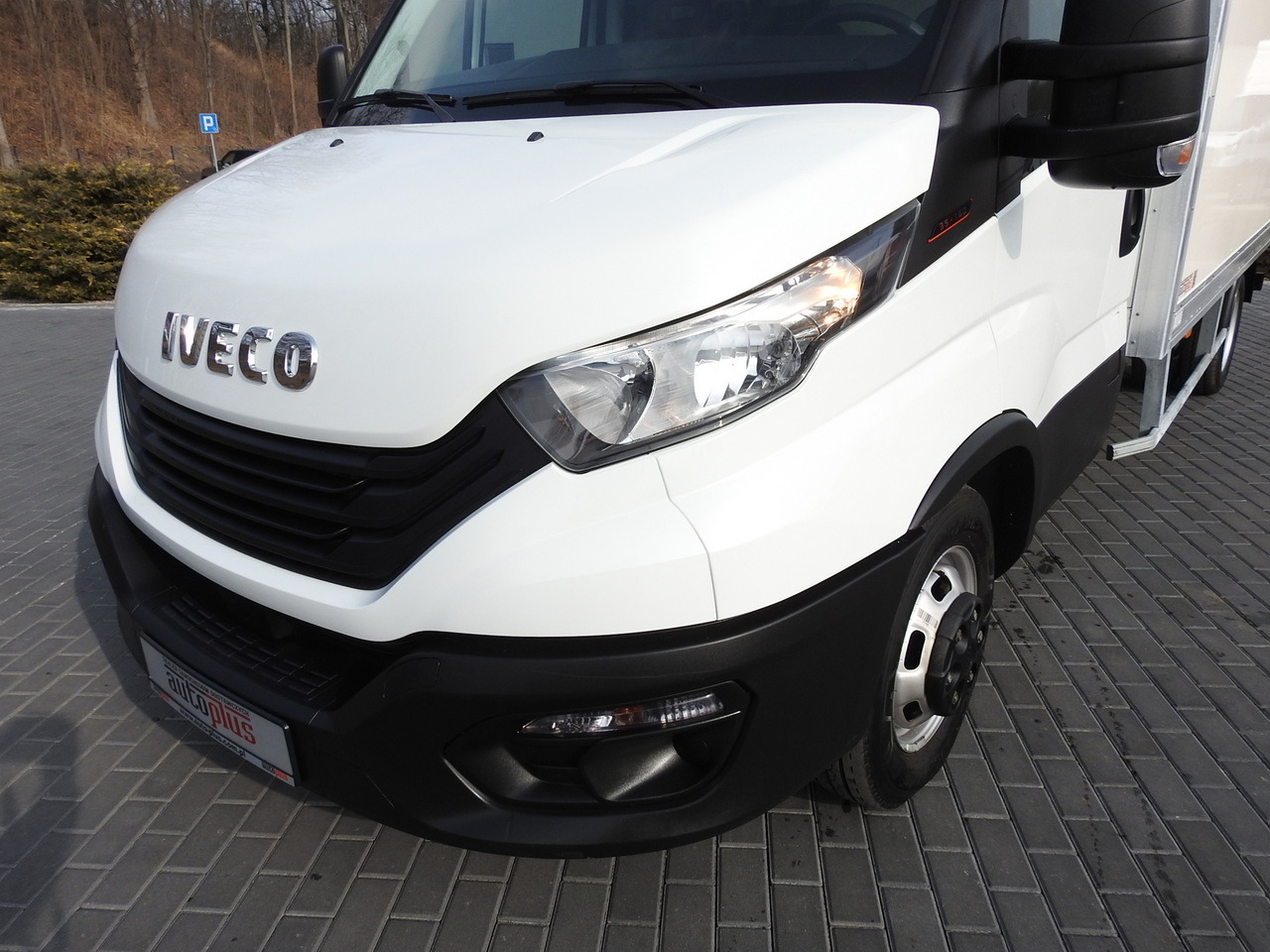 Koffer Transporter IVECO DAILY 35C16 BOX LIFT 8 PALLETS CRUISE CONTROL TWIN WHEELS AIR CONDITIONING 160HP: das Bild 19 Koffer Transporter IVECO DAILY 35C16 BOX LIFT 8 PALLETS CRUISE CONTROL TWIN WHEELS AIR CONDITIONING 160HP: das Bild 19