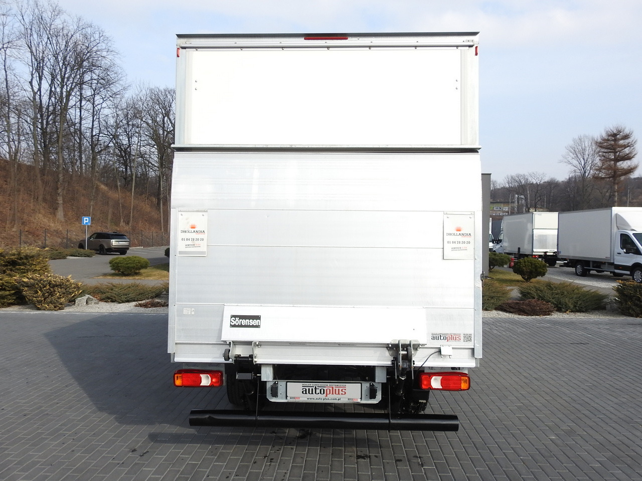Koffer Transporter IVECO DAILY 35C16 BOX LIFT 8 PALLETS CRUISE CONTROL TWIN WHEELS AIR CONDITIONING 160HP: das Bild 10 Koffer Transporter IVECO DAILY 35C16 BOX LIFT 8 PALLETS CRUISE CONTROL TWIN WHEELS AIR CONDITIONING 160HP: das Bild 10
