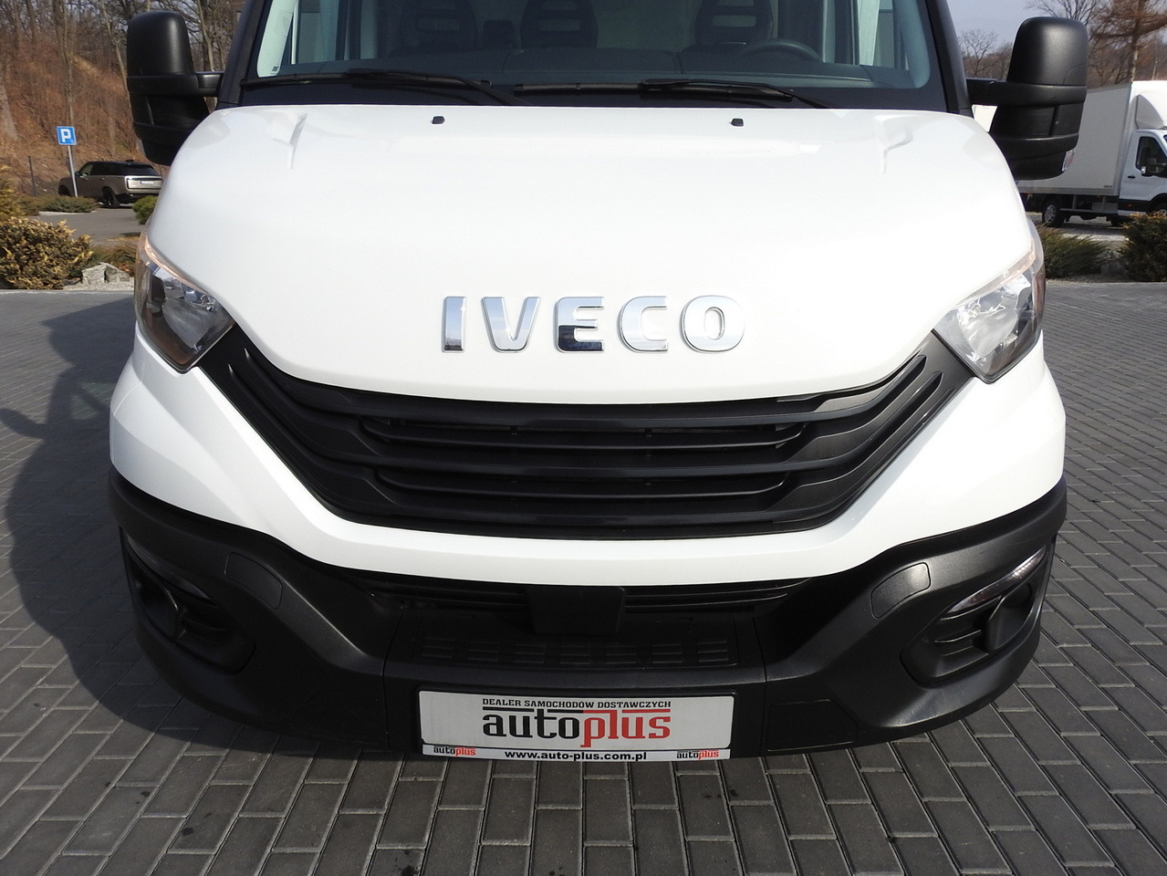 Koffer Transporter IVECO DAILY 35C16 BOX LIFT 8 PALLETS CRUISE CONTROL TWIN WHEELS AIR CONDITIONING 160HP: das Bild 14 Koffer Transporter IVECO DAILY 35C16 BOX LIFT 8 PALLETS CRUISE CONTROL TWIN WHEELS AIR CONDITIONING 160HP: das Bild 14