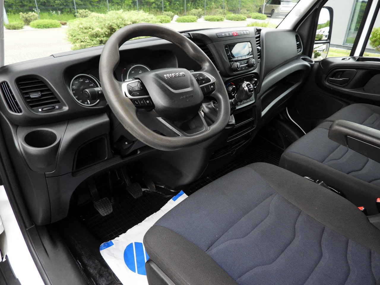 IVECO DAILY 35C16 TIPPER CRUISE CONTROL TWIN WHEELS AIR CONDITIONING 160HP - Kipper Transporter: das Bild 2 IVECO DAILY 35C16 TIPPER CRUISE CONTROL TWIN WHEELS AIR CONDITIONING 160HP - Kipper Transporter: das Bild 2