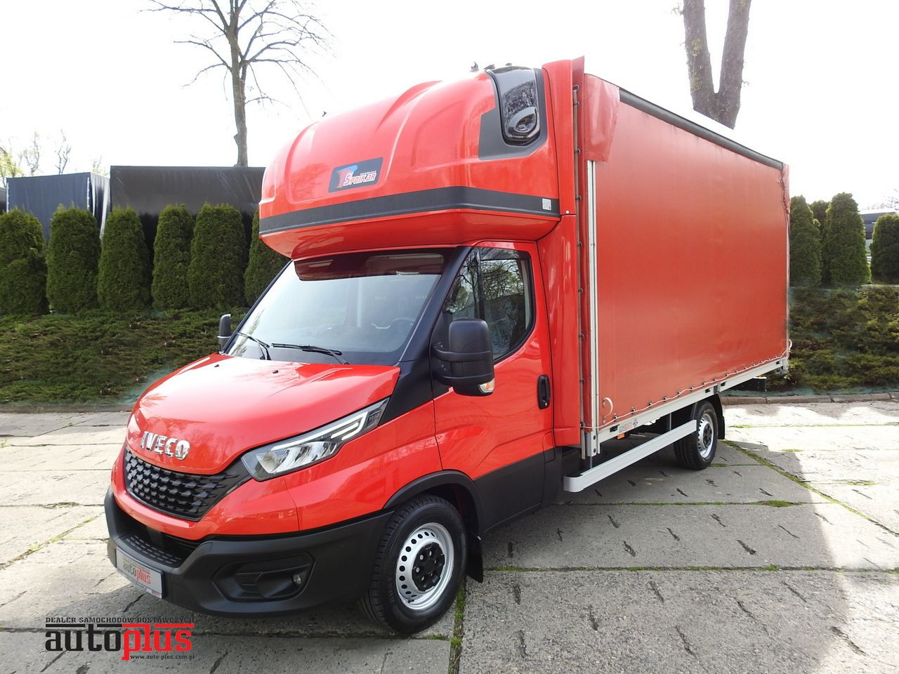 IVECO DAILY 35S18 TARPAULIN 10 PALLETS WEBASTO CRUISE CONTROL LED LIGHTS AIR CONDITIONING 180HP - Planen Transporter: das Bild 1 IVECO DAILY 35S18 TARPAULIN 10 PALLETS WEBASTO CRUISE CONTROL LED LIGHTS AIR CONDITIONING 180HP - Planen Transporter: das Bild 1