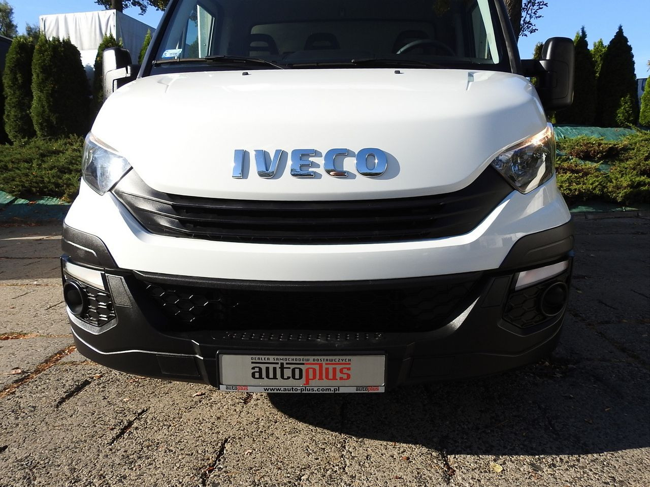 IVECO DAILY 35S18 TARPAULIN LIFT 8 PALLETS CRUISE CONTROL AIR CONDITIONING 180HP - Planen Transporter: das Bild 5 IVECO DAILY 35S18 TARPAULIN LIFT 8 PALLETS CRUISE CONTROL AIR CONDITIONING 180HP - Planen Transporter: das Bild 5