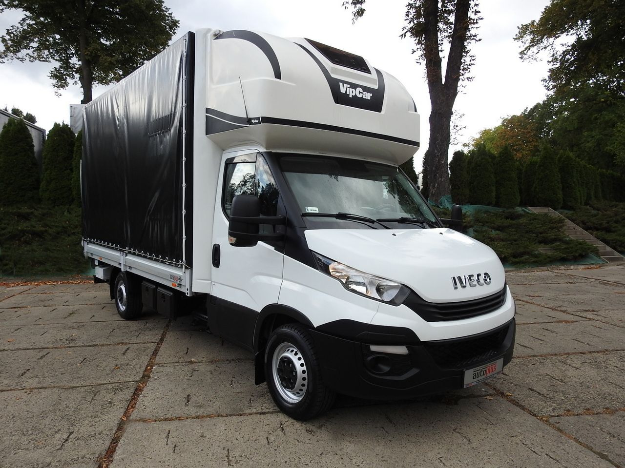 IVECO DAILY 35S18 TARPAULIN LIFT 8 PALLETS CRUISE CONTROL AIR CONDITIONING 180HP - Planen Transporter: das Bild 4 IVECO DAILY 35S18 TARPAULIN LIFT 8 PALLETS CRUISE CONTROL AIR CONDITIONING 180HP - Planen Transporter: das Bild 4