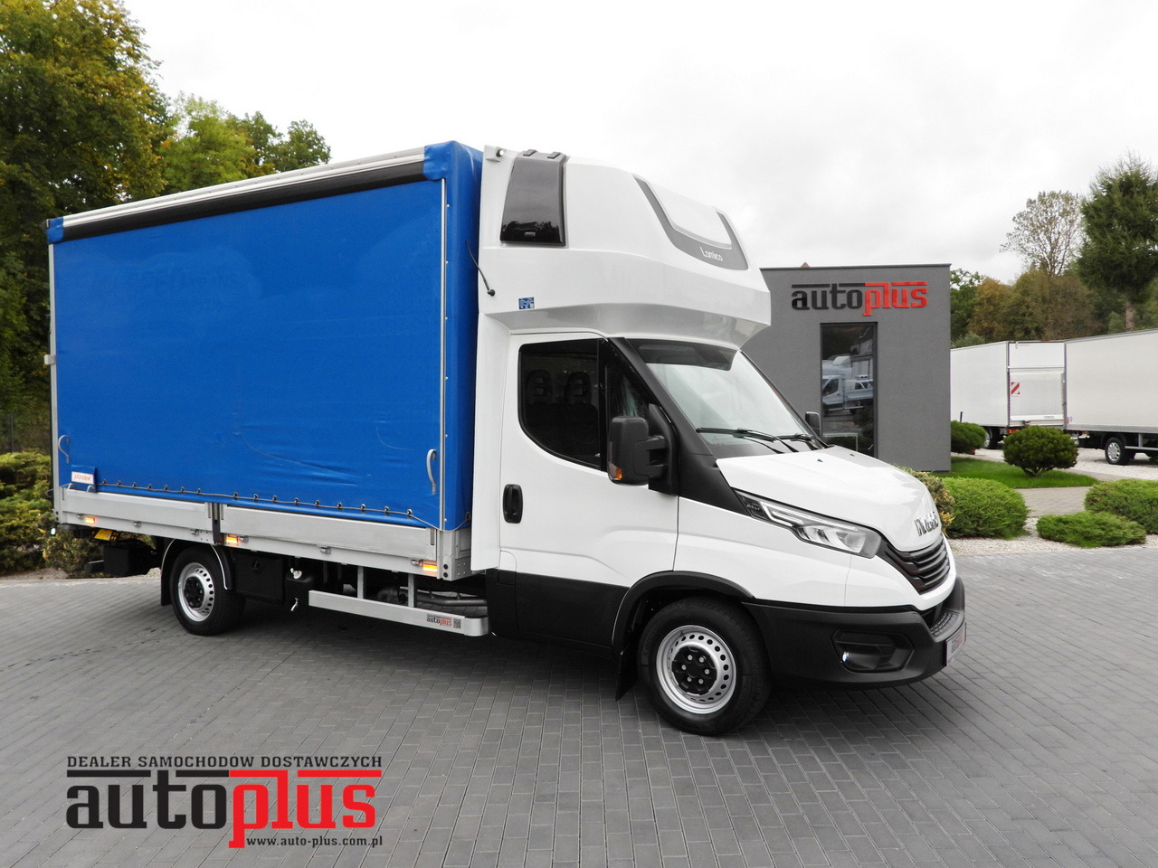 IVECO DAILY 35S18 TARPAULIN LIFT 8 PALLETS WEBASTO CRUISE CONTROL LED LIGHTS AIR CONDITIONING 180HP - Planen Transporter: das Bild 1 IVECO DAILY 35S18 TARPAULIN LIFT 8 PALLETS WEBASTO CRUISE CONTROL LED LIGHTS AIR CONDITIONING 180HP - Planen Transporter: das Bild 1
