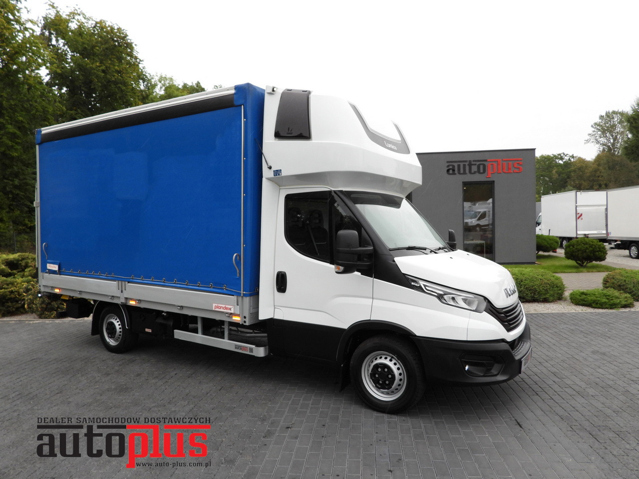 IVECO DAILY 35S18 TARPAULIN LIFT 8 PALLETS WEBASTO CRUISE CONTROL LED LIGHTS AIR CONDITIONING 180HP - Planen Transporter: das Bild 1 IVECO DAILY 35S18 TARPAULIN LIFT 8 PALLETS WEBASTO CRUISE CONTROL LED LIGHTS AIR CONDITIONING 180HP - Planen Transporter: das Bild 1