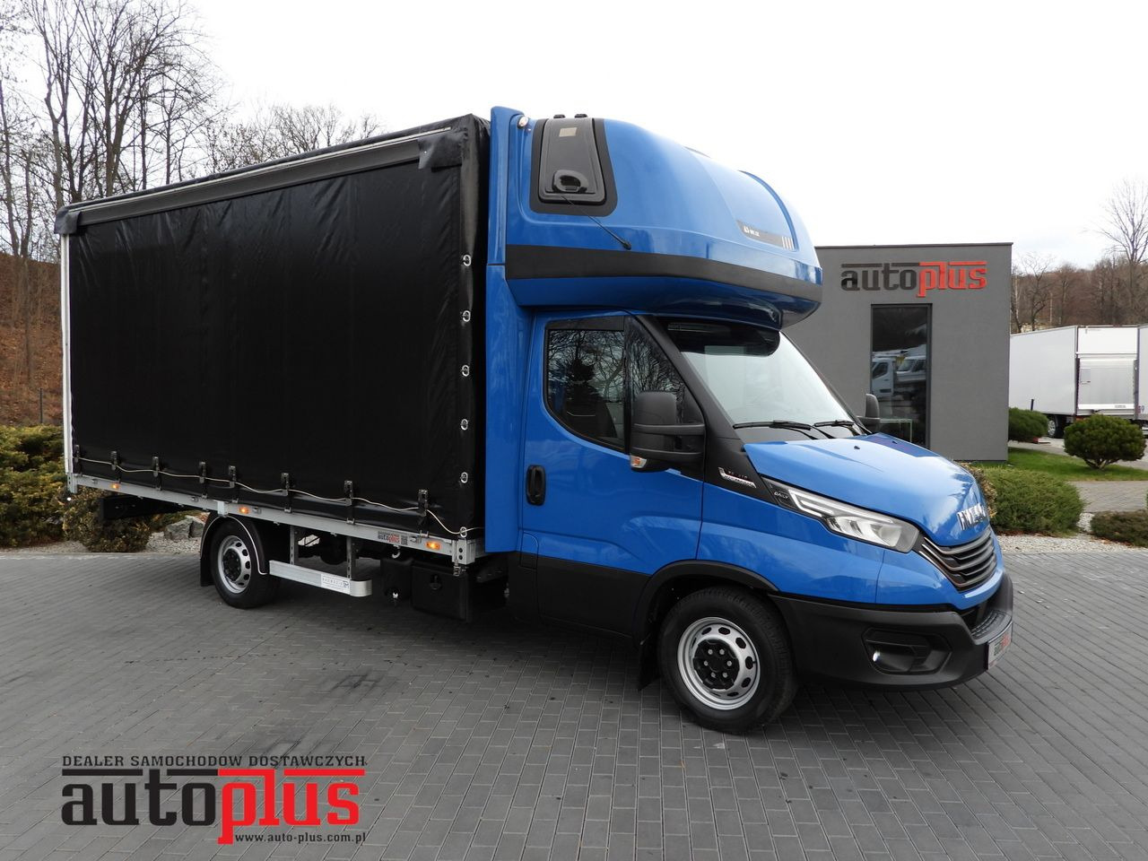 IVECO DAILY 35S21 TARPAULIN 10 PALLETS WEBASTO CRUISE CONTROL NAVIGATION LED LIGHTS AUTOMATIC TRANSMISSION HI-MATIC AIR CONDITIONING 210HP - Planen Transporter: das Bild 1 IVECO DAILY 35S21 TARPAULIN 10 PALLETS WEBASTO CRUISE CONTROL NAVIGATION LED LIGHTS AUTOMATIC TRANSMISSION HI-MATIC AIR CONDITIONING 210HP - Planen Transporter: das Bild 1