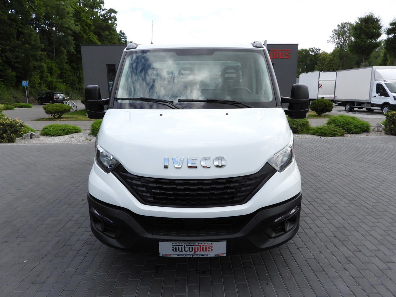 IVECO DAILY CRUISE CONTROL TWIN WHEELS AIR CONDITIONING 140HP - Kipper Transporter: das Bild 5 IVECO DAILY CRUISE CONTROL TWIN WHEELS AIR CONDITIONING 140HP - Kipper Transporter: das Bild 5