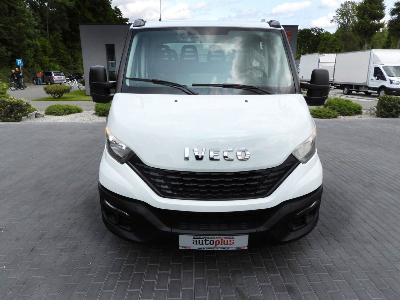 Iveco DAILY 35C14 KIPPER DOPPELKABINE DOKA 6 SITZE A/C - Kipper Transporter, Transporter mit Doppelkabine: das Bild 5 Iveco DAILY 35C14 KIPPER DOPPELKABINE DOKA 6 SITZE A/C - Kipper Transporter, Transporter mit Doppelkabine: das Bild 5