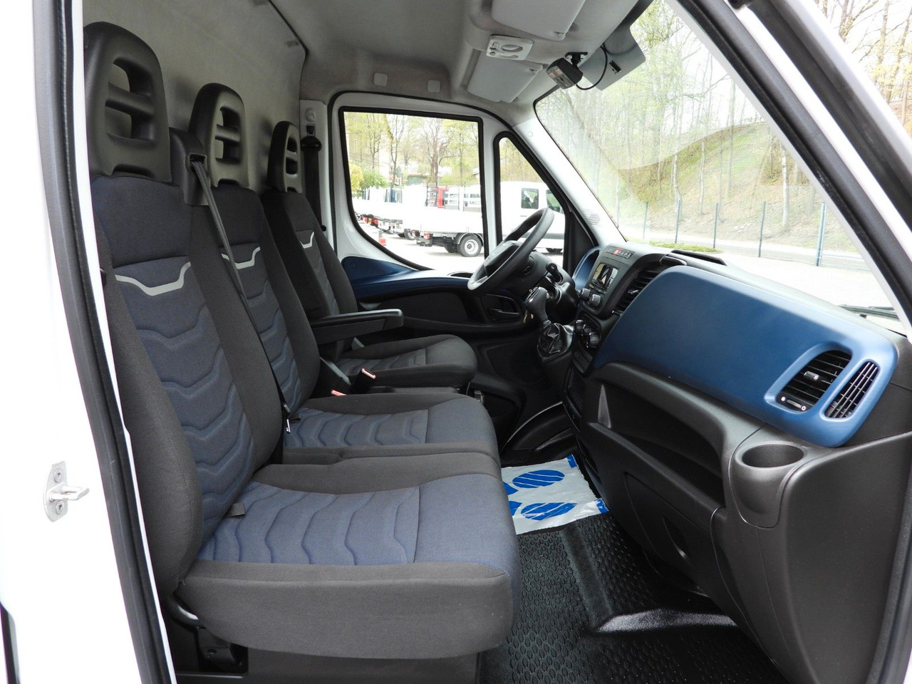 Kühltransporter Iveco DAILY 35S14 KÜHLKASTENWAGEN -5*C STROMVERSORGUNG: das Bild 29