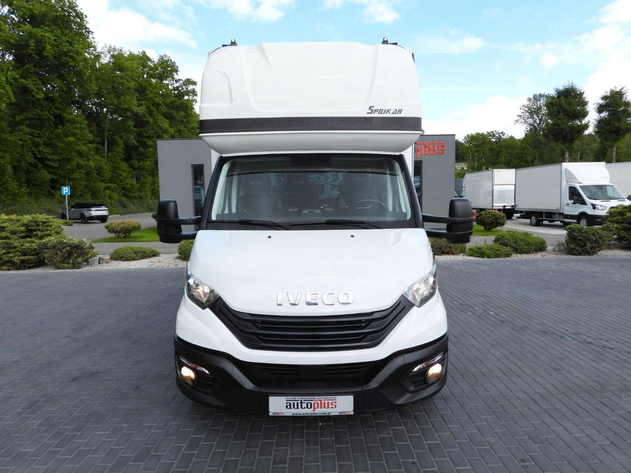 Iveco DAILY 35S18 PRITSCHE PLANE AUFZUG 8 PALETTEN - Planen Transporter: das Bild 5 Iveco DAILY 35S18 PRITSCHE PLANE AUFZUG 8 PALETTEN - Planen Transporter: das Bild 5