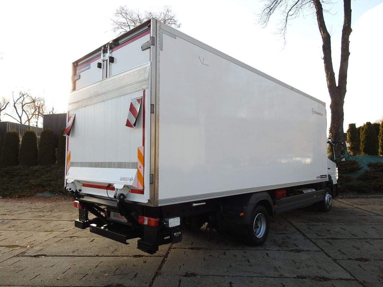 MERCEDES ATEGO 12.24 REGRIGERATOR BOX -10*C LIFT 16 PALLETS HEATING FUNCTION WEBASTO CRUISE CONTROL PNEUMATICS AIR CONDITIONING 240HP - Kühlkoffer LKW: das Bild 3 MERCEDES ATEGO 12.24 REGRIGERATOR BOX -10*C LIFT 16 PALLETS HEATING FUNCTION WEBASTO CRUISE CONTROL PNEUMATICS AIR CONDITIONING 240HP - Kühlkoffer LKW: das Bild 3
