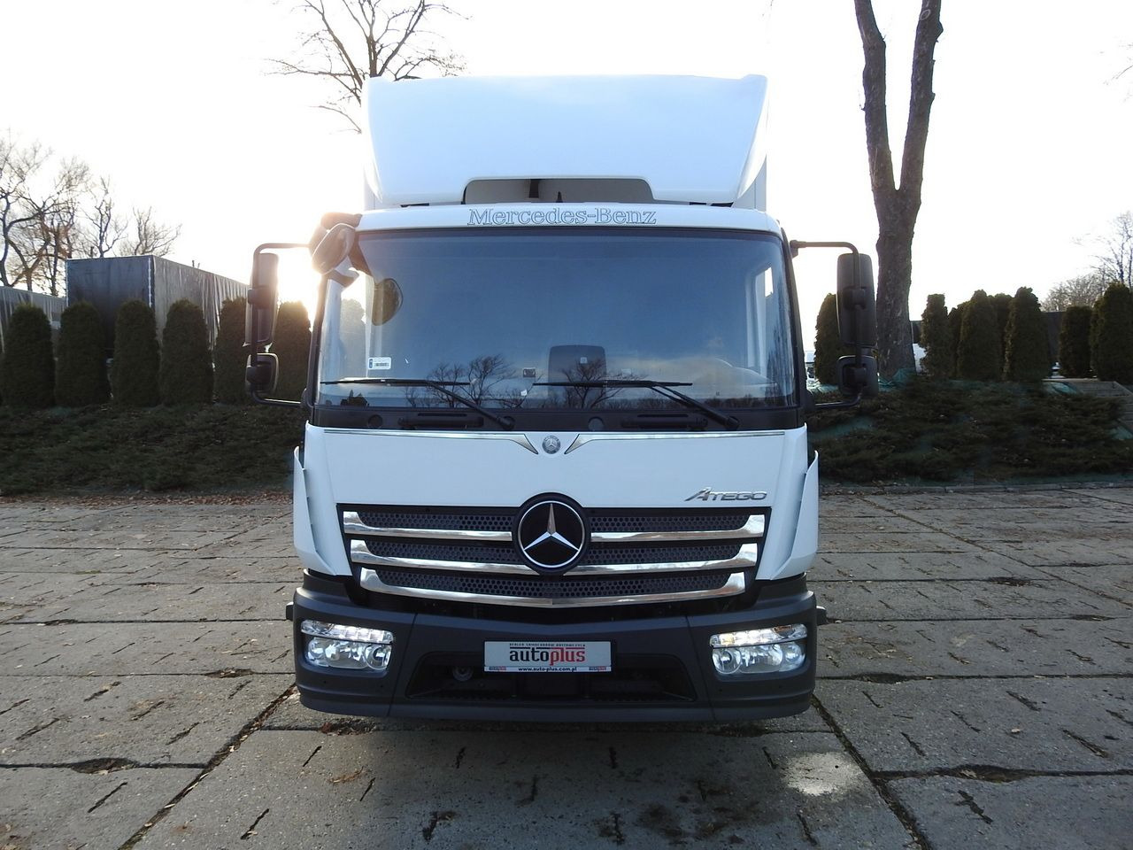 MERCEDES ATEGO 12.24 REGRIGERATOR BOX -10*C LIFT 16 PALLETS HEATING FUNCTION WEBASTO CRUISE CONTROL PNEUMATICS AIR CONDITIONING 240HP - Kühlkoffer LKW: das Bild 5 MERCEDES ATEGO 12.24 REGRIGERATOR BOX -10*C LIFT 16 PALLETS HEATING FUNCTION WEBASTO CRUISE CONTROL PNEUMATICS AIR CONDITIONING 240HP - Kühlkoffer LKW: das Bild 5