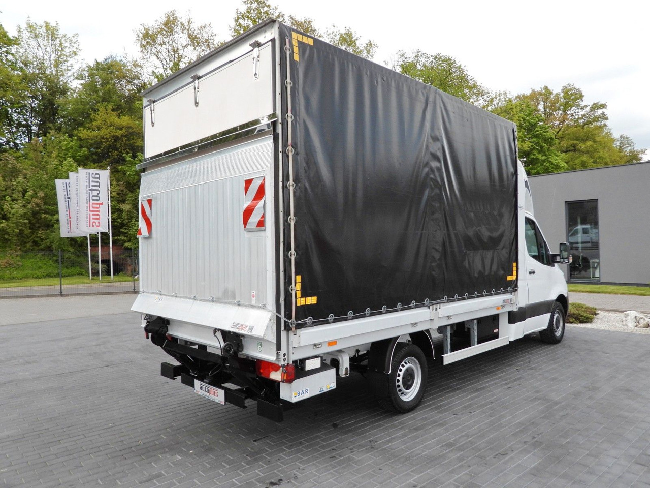 Planen Transporter, Transporter mit Doppelkabine Mercedes-Benz SPRINTER 316 PRITSCHE PLANE AUFZUG 8 PALETTEN: das Bild 13