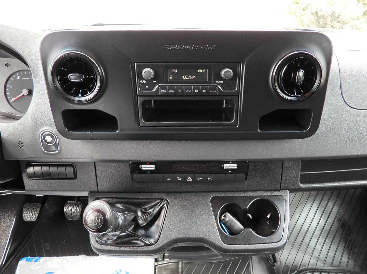 Planen Transporter, Transporter mit Doppelkabine Mercedes-Benz SPRINTER 316 PRITSCHE PLANE AUFZUG 8 PALETTEN: das Bild 25