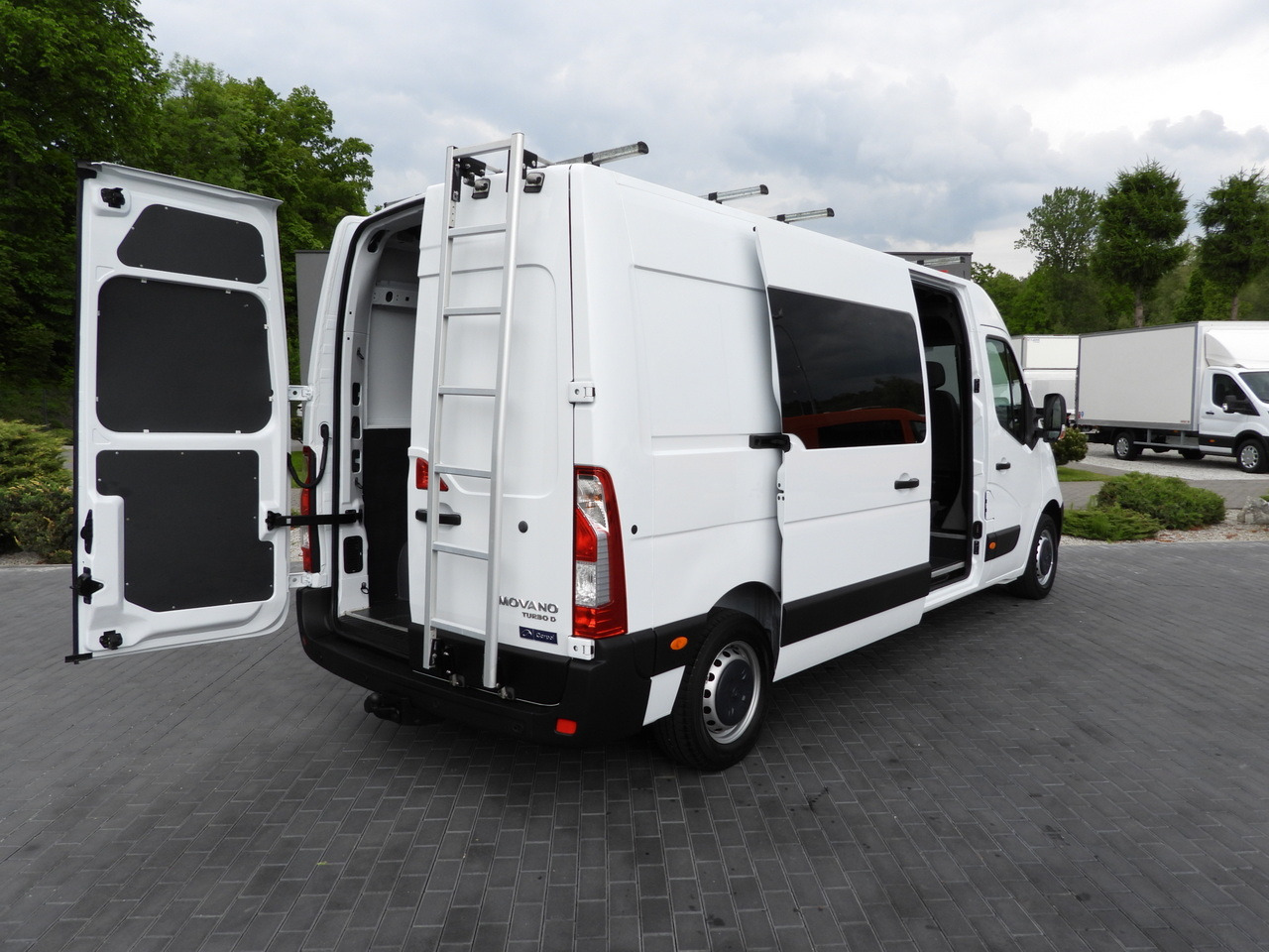 OPEL MOVANO BOX DELIVERY VAN 7 SEATS CRUISE CONTROL LED LIGHTS AIR CONDITIONING 135HP - Kastenwagen: das Bild 3 OPEL MOVANO BOX DELIVERY VAN 7 SEATS CRUISE CONTROL LED LIGHTS AIR CONDITIONING 135HP - Kastenwagen: das Bild 3