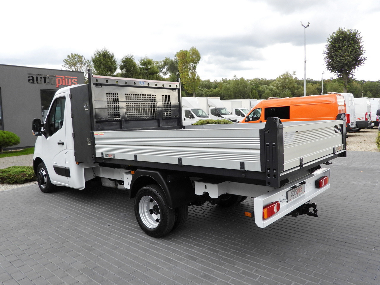 Kipper Transporter OPEL MOVANO TIPPER NAVIGATION LED LIGHTS TWIN WHEELS AIR CONDITIONING  145HP: das Bild 9