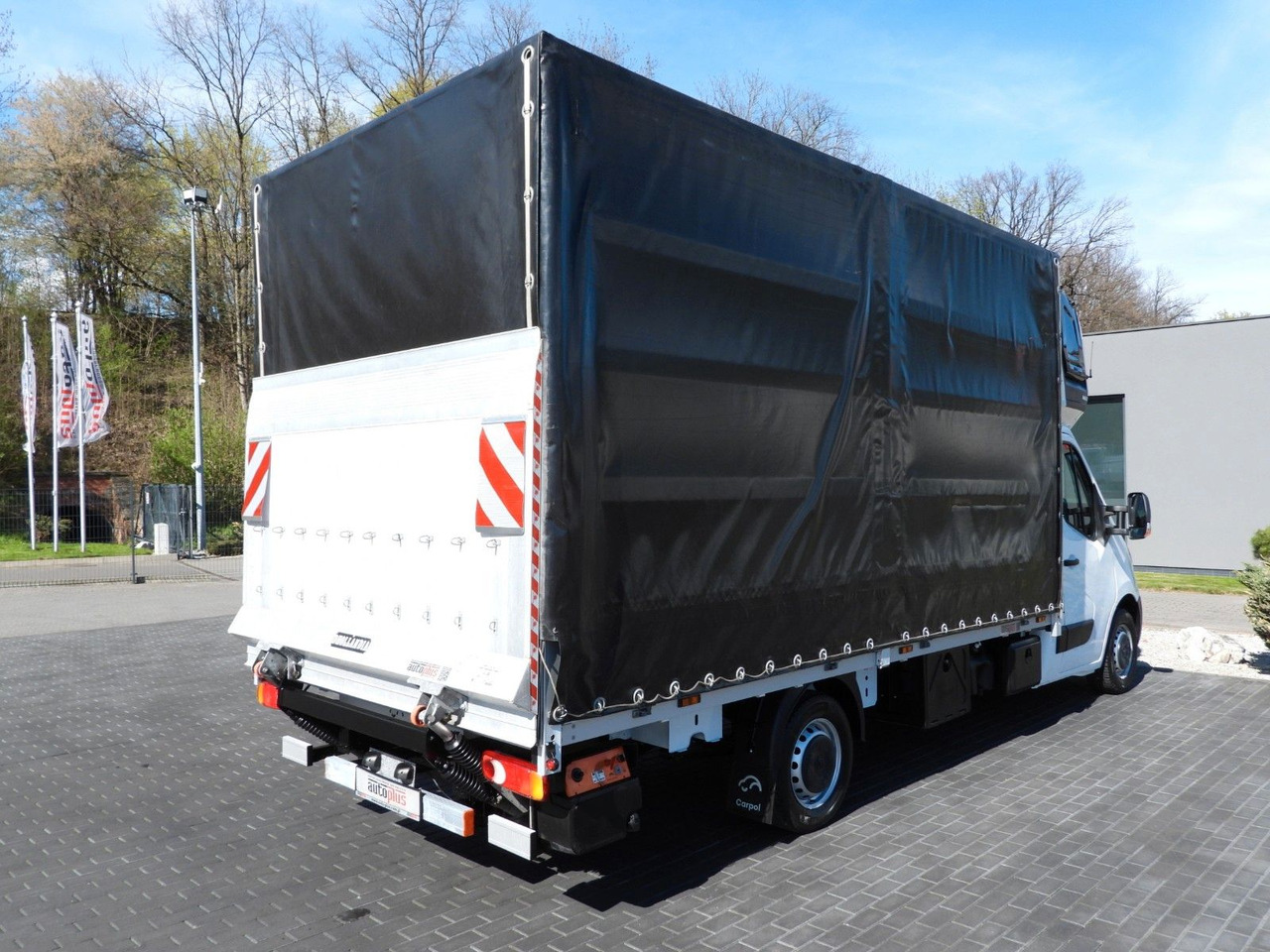Opel MOVANO PRITSCHE PLANE AUFZUG 9 PALETTEN WEBASTO - Planen Transporter: das Bild 3 Opel MOVANO PRITSCHE PLANE AUFZUG 9 PALETTEN WEBASTO - Planen Transporter: das Bild 3