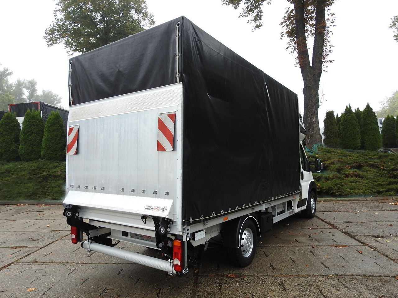 PEUGEOT BOXER TARPAULIN LIFT 8 PALLETS WEBASTO LED LIGHTS AIR CONDITIONING 165HP - Planen Transporter: das Bild 3 PEUGEOT BOXER TARPAULIN LIFT 8 PALLETS WEBASTO LED LIGHTS AIR CONDITIONING 165HP - Planen Transporter: das Bild 3