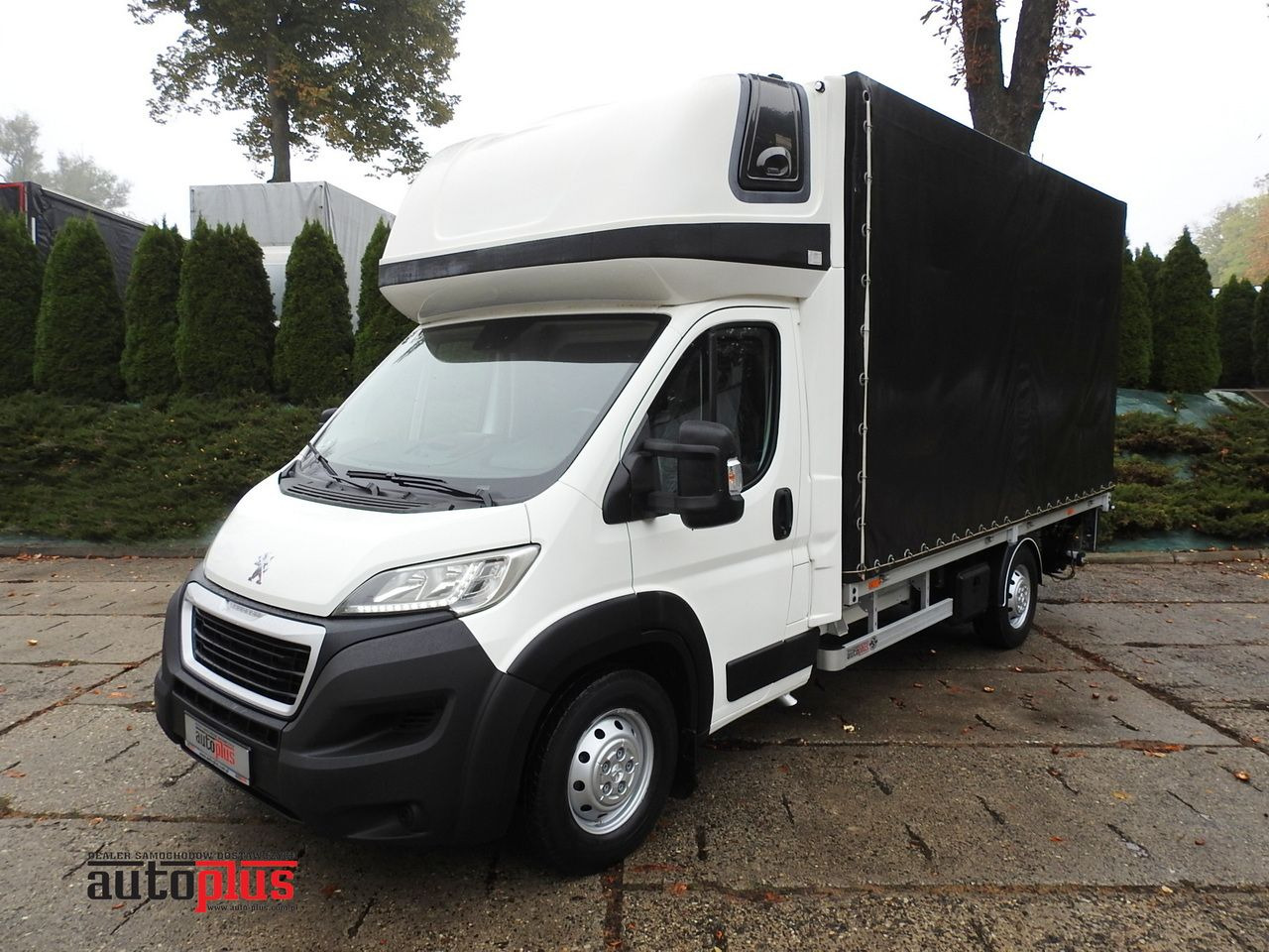 PEUGEOT BOXER TARPAULIN LIFT 8 PALLETS WEBASTO LED LIGHTS AIR CONDITIONING 165HP - Planen Transporter: das Bild 1 PEUGEOT BOXER TARPAULIN LIFT 8 PALLETS WEBASTO LED LIGHTS AIR CONDITIONING 165HP - Planen Transporter: das Bild 1