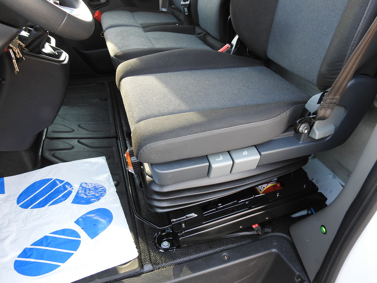 Planen Transporter RENAULT MASTER  TARPAULIN 10 PALLETS WEBASTO CRUISE CONTROL LED LIGHTS PNEUMATICS AIR CONDITIONING  165HP: das Bild 28
