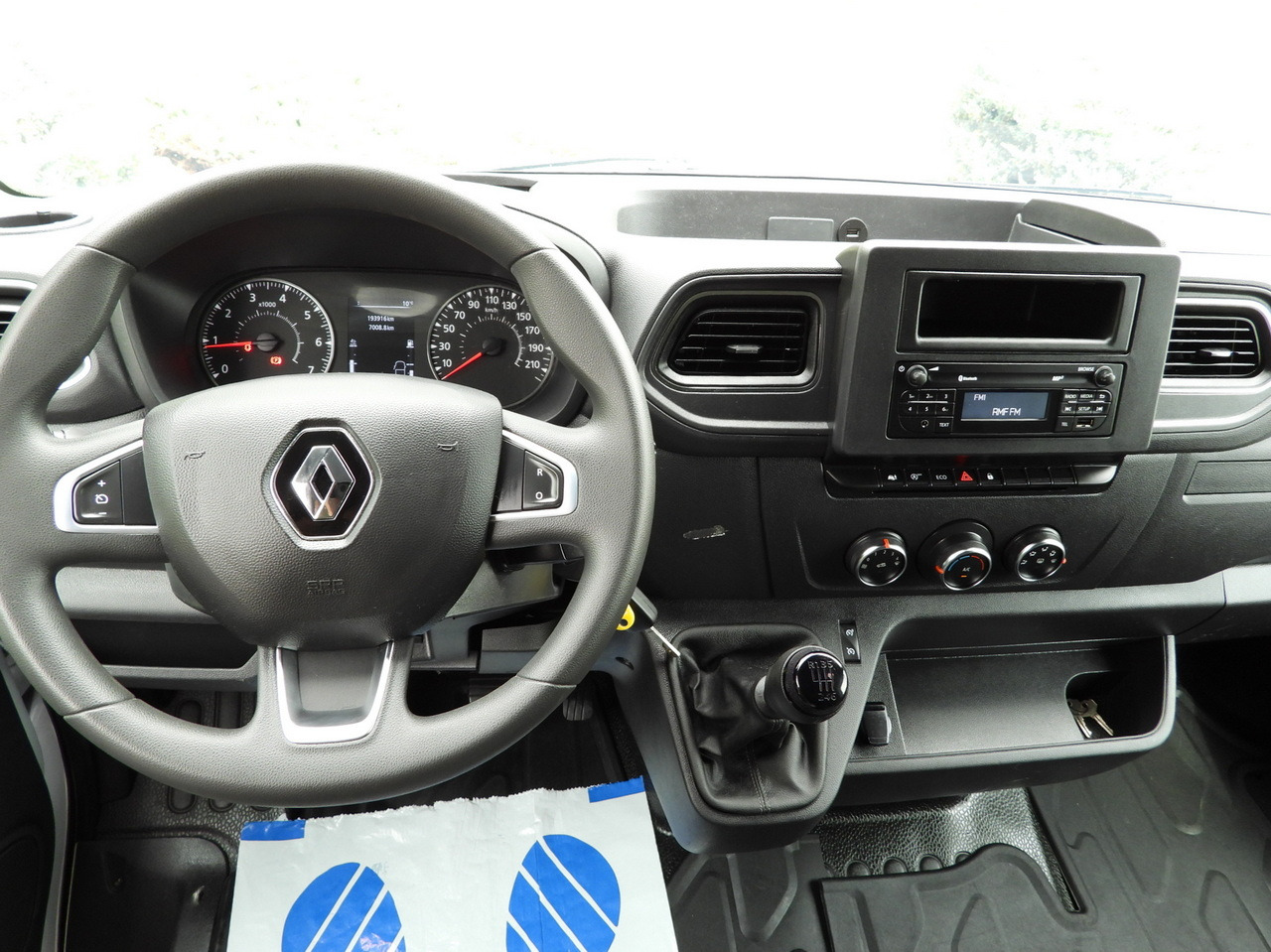 Planen Transporter RENAULT MASTER TARPAULIN 10 PALLETS WEBASTO CRUISE CONTROL LED LIGHTS PNEUMATICS AIR CONDITIONING 165HP: das Bild 28 Planen Transporter RENAULT MASTER TARPAULIN 10 PALLETS WEBASTO CRUISE CONTROL LED LIGHTS PNEUMATICS AIR CONDITIONING 165HP: das Bild 28