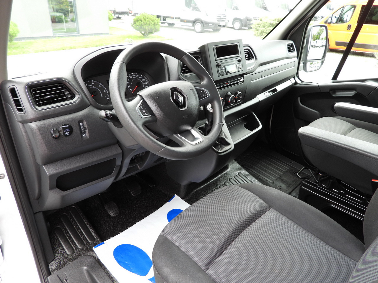 RENAULT MASTER TARPAULIN 10 PALLETS WEBASTO CRUISE CONTROL LED LIGHTS PNEUMATICS AIR CONDITIONING 165HP - Planen Transporter: das Bild 2 RENAULT MASTER TARPAULIN 10 PALLETS WEBASTO CRUISE CONTROL LED LIGHTS PNEUMATICS AIR CONDITIONING 165HP - Planen Transporter: das Bild 2