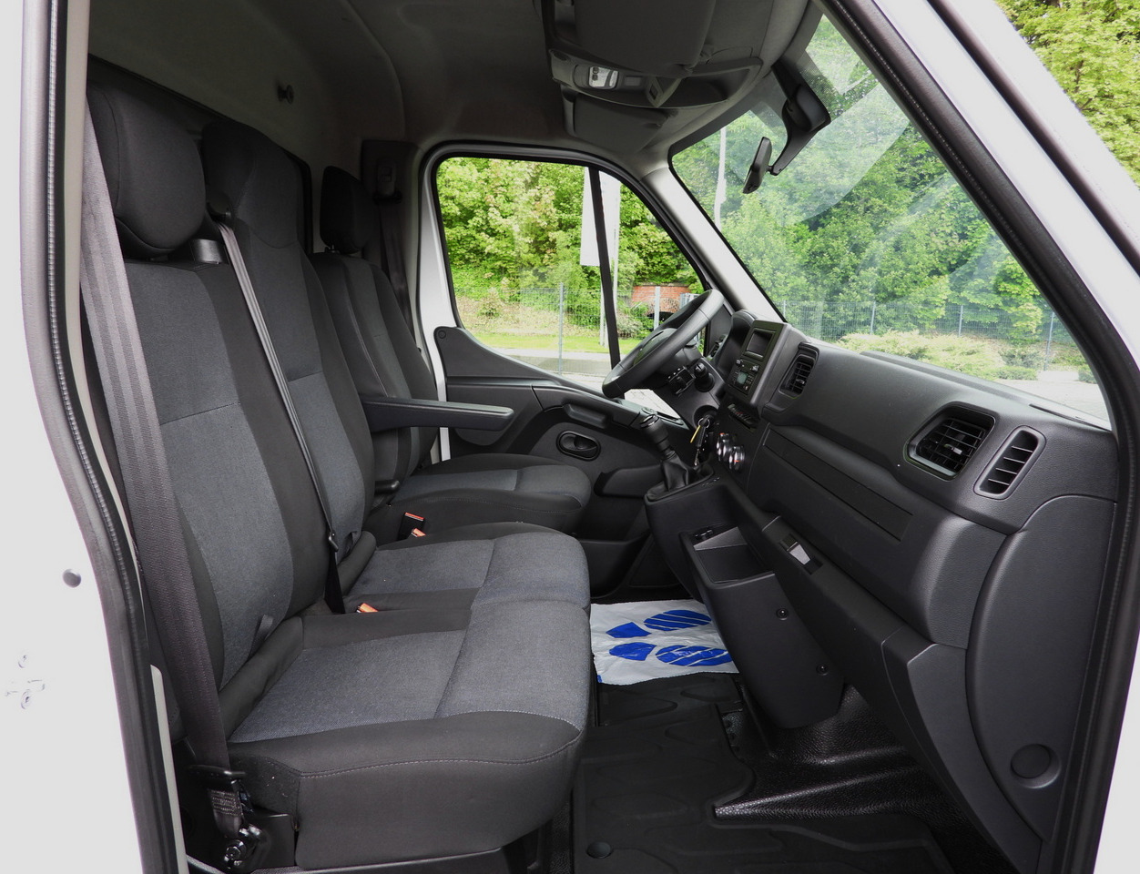 Planen Transporter RENAULT MASTER TARPAULIN 10 PALLETS WEBASTO CRUISE CONTROL LED LIGHTS PNEUMATICS AIR CONDITIONING 165HP: das Bild 35 Planen Transporter RENAULT MASTER TARPAULIN 10 PALLETS WEBASTO CRUISE CONTROL LED LIGHTS PNEUMATICS AIR CONDITIONING 165HP: das Bild 35