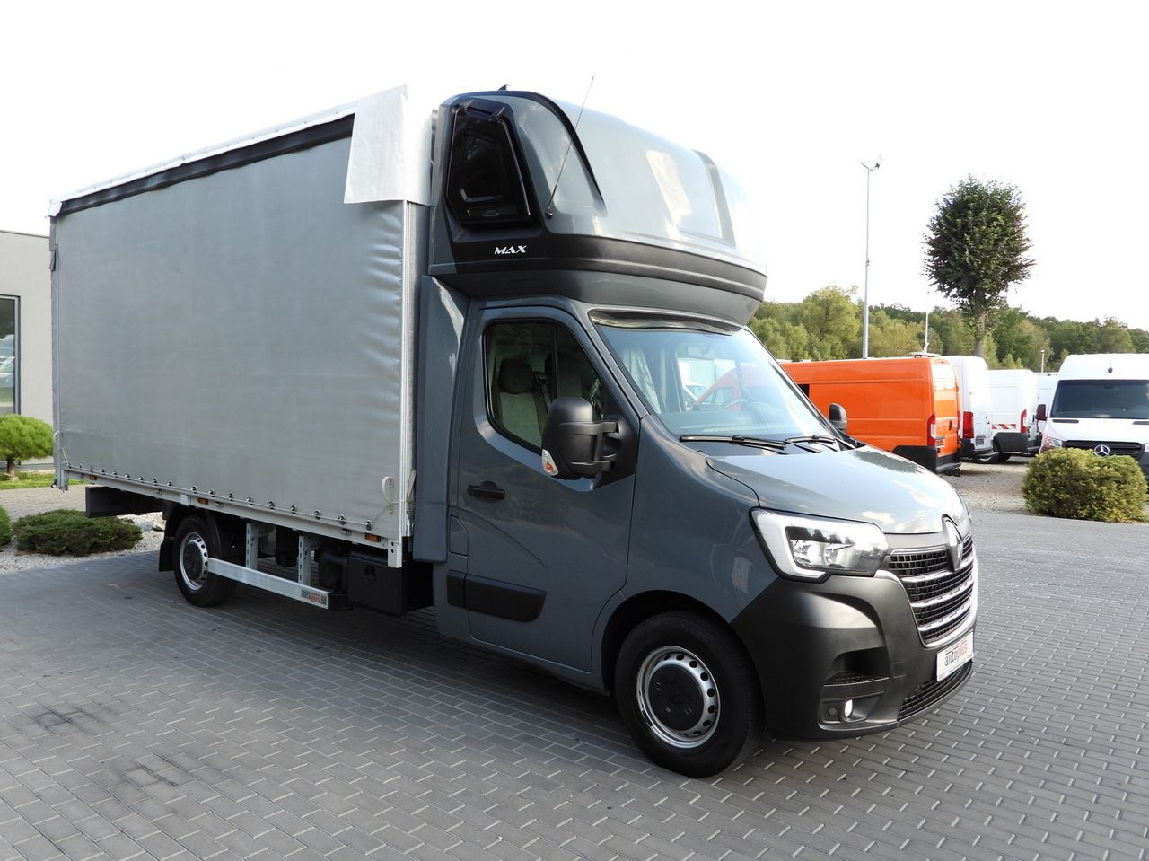 RENAULT MASTER TARPAULIN 10 PALLETS WEBASTO CRUISE CONTROL LED LIGHTS PNEUMATICS AIR CONDITIONING 165HP - Planen Transporter: das Bild 4 RENAULT MASTER TARPAULIN 10 PALLETS WEBASTO CRUISE CONTROL LED LIGHTS PNEUMATICS AIR CONDITIONING 165HP - Planen Transporter: das Bild 4