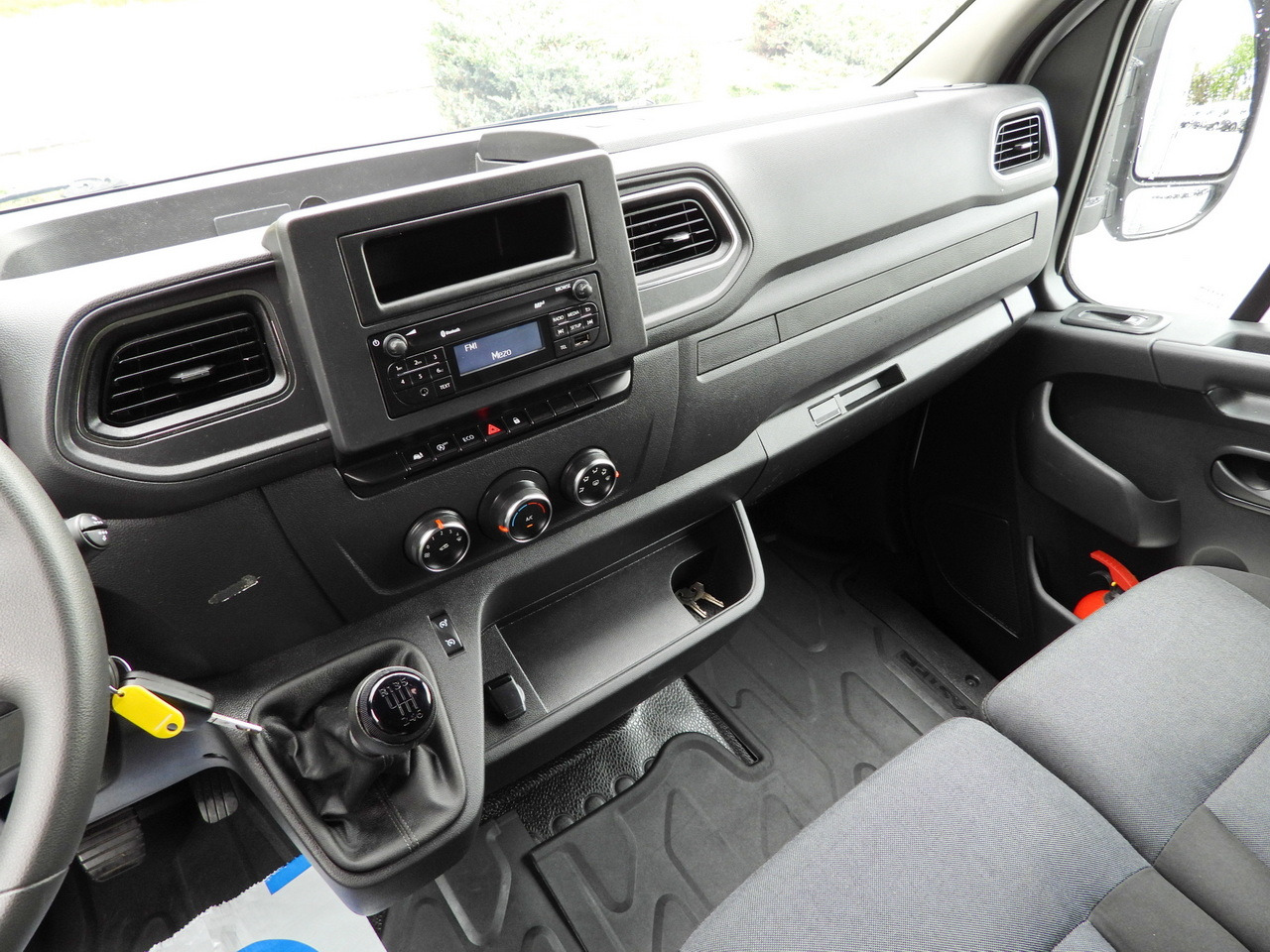 Planen Transporter RENAULT MASTER TARPAULIN 10 PALLETS WEBASTO CRUISE CONTROL LED LIGHTS PNEUMATICS AIR CONDITIONING 165HP: das Bild 30 Planen Transporter RENAULT MASTER TARPAULIN 10 PALLETS WEBASTO CRUISE CONTROL LED LIGHTS PNEUMATICS AIR CONDITIONING 165HP: das Bild 30