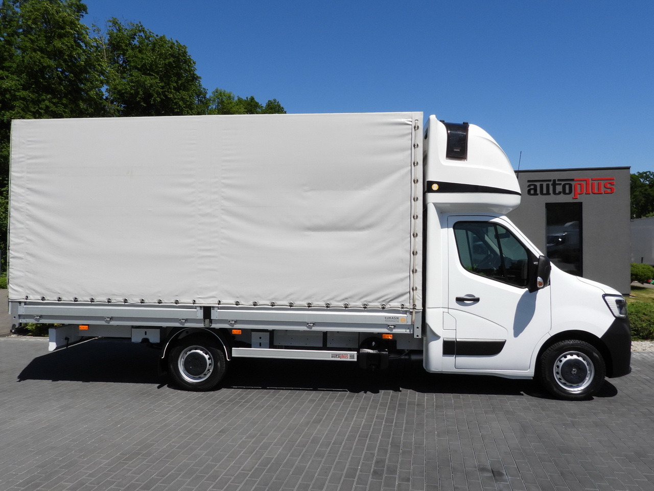 Planen Transporter RENAULT MASTER  TARPAULIN 10 PALLETS WEBASTO CRUISE CONTROL LED LIGHTS PNEUMATICS AIR CONDITIONING  165HP: das Bild 7