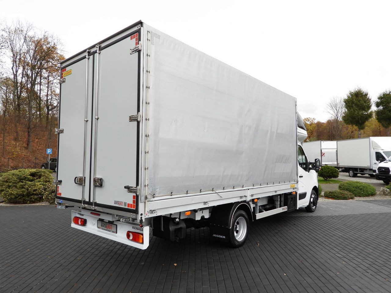 RENAULT MASTER TARPAULIN 10 PALLETS WEBASTO CRUISE CONTROL NAVIGATION LED LIGHTS TWIN WHEELS AIR CONDITIONING 165HP - Planen Transporter: das Bild 3 RENAULT MASTER TARPAULIN 10 PALLETS WEBASTO CRUISE CONTROL NAVIGATION LED LIGHTS TWIN WHEELS AIR CONDITIONING 165HP - Planen Transporter: das Bild 3
