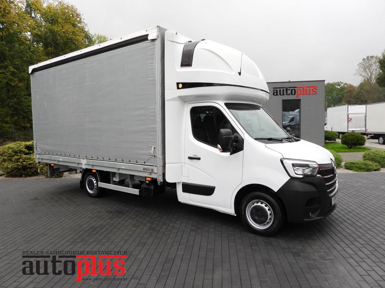RENAULT MASTER TARPAULIN 12 PALLETS WEBASTO CRUISE CONTROL NAVIGATION LED LIGHTS PNEUMATICS AIR CONDITIONING 165HP - Planen Transporter: das Bild 1 RENAULT MASTER TARPAULIN 12 PALLETS WEBASTO CRUISE CONTROL NAVIGATION LED LIGHTS PNEUMATICS AIR CONDITIONING 165HP - Planen Transporter: das Bild 1