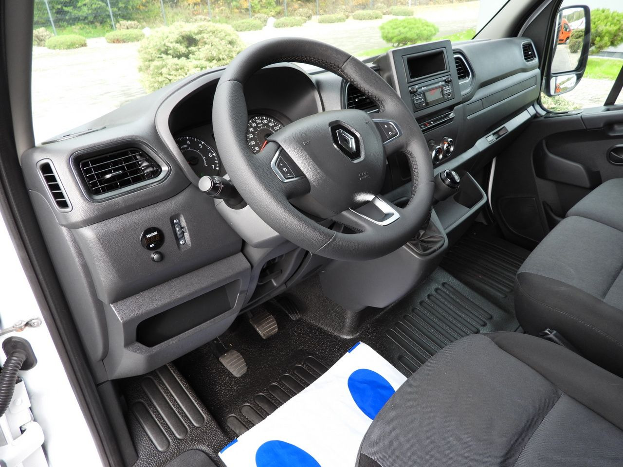 RENAULT MASTER TARPAULIN LIFT 10 PALLETS CRUISE CONTROL LED LIGHTS AIR CONDITIONING 165HP - Planen Transporter: das Bild 2 RENAULT MASTER TARPAULIN LIFT 10 PALLETS CRUISE CONTROL LED LIGHTS AIR CONDITIONING 165HP - Planen Transporter: das Bild 2