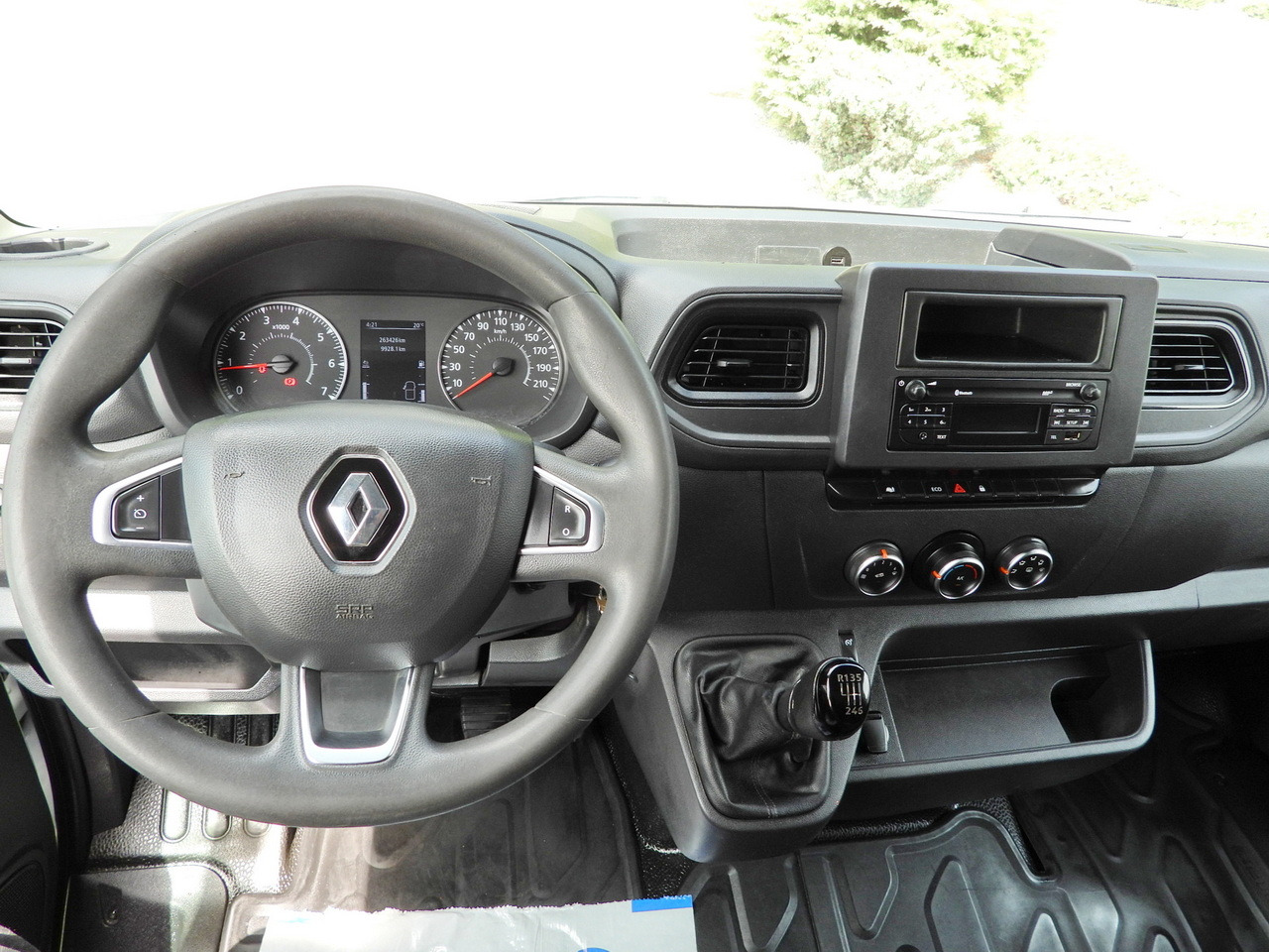 RENAULT MASTER TIPPER CRUISE CONTROL LED LIGHTS TWIN WHEELS AIR CONDITIONING 130HP - Kipper Transporter: das Bild 2 RENAULT MASTER TIPPER CRUISE CONTROL LED LIGHTS TWIN WHEELS AIR CONDITIONING 130HP - Kipper Transporter: das Bild 2