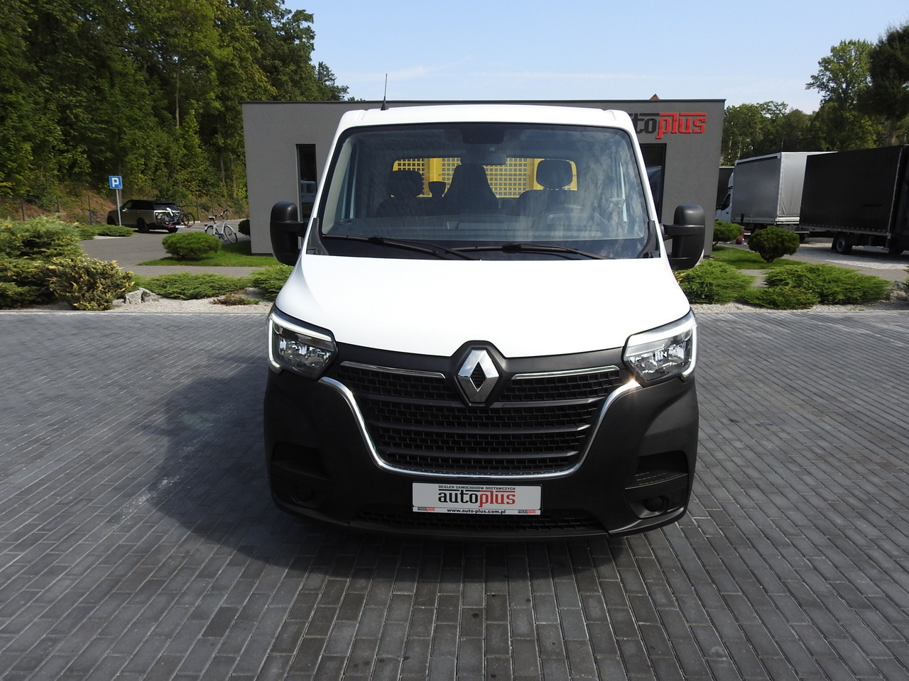 RENAULT MASTER TIPPER CRUISE CONTROL NAVIGATION AIR CONDITIONING LED LIGHTS TWIN WHEELS LOAD WEIGHT 145HP - Kipper Transporter: das Bild 5 RENAULT MASTER TIPPER CRUISE CONTROL NAVIGATION AIR CONDITIONING LED LIGHTS TWIN WHEELS LOAD WEIGHT 145HP - Kipper Transporter: das Bild 5