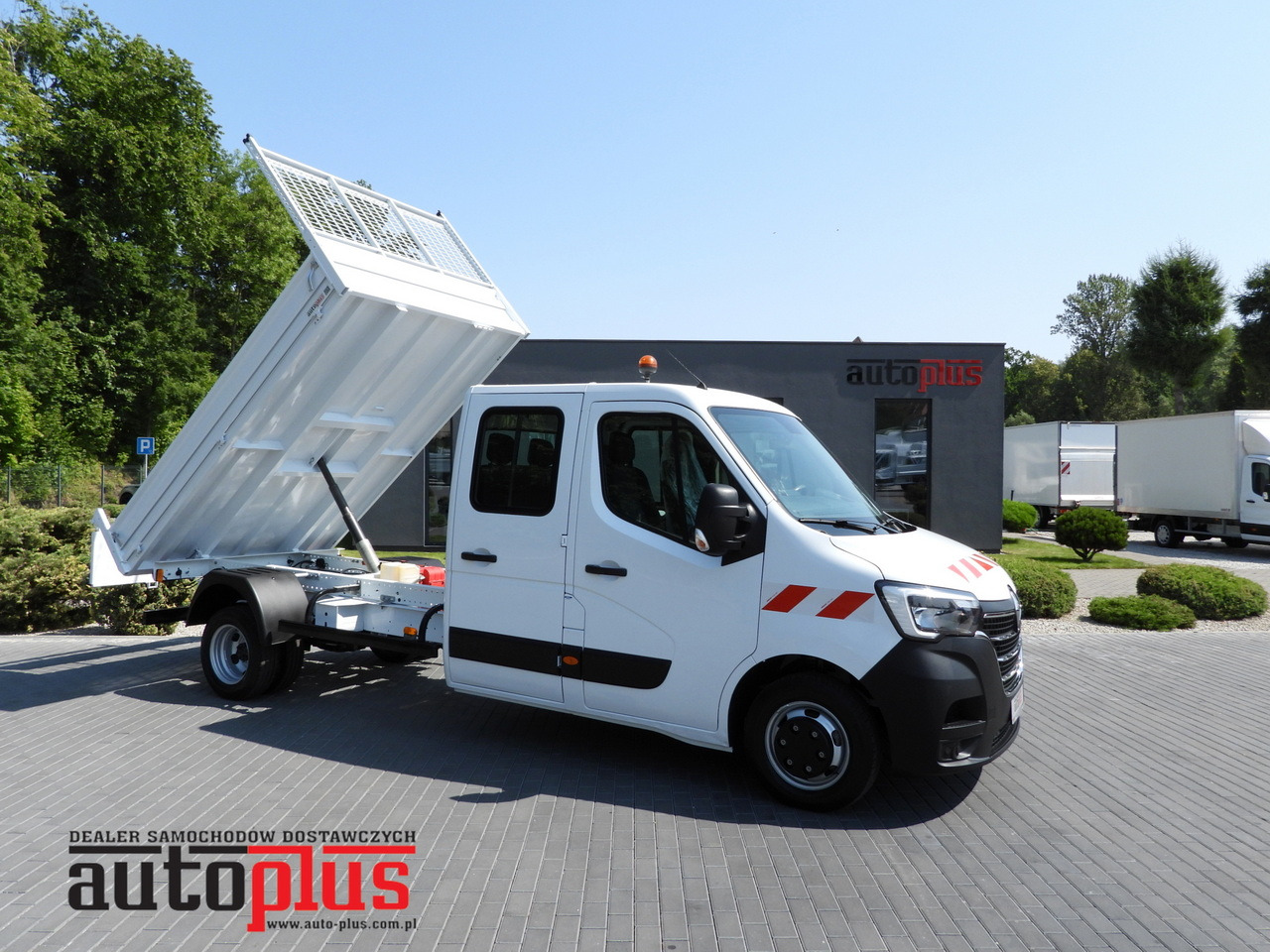 RENAULT MASTER TIPPER DOUBLE CABIN DOKA 6 SEATS CRUISE CONTROL LED LIGHTS TWIN WHEELS AIR CONDITIONING 130HP - Kipper Transporter: das Bild 1 RENAULT MASTER TIPPER DOUBLE CABIN DOKA 6 SEATS CRUISE CONTROL LED LIGHTS TWIN WHEELS AIR CONDITIONING 130HP - Kipper Transporter: das Bild 1