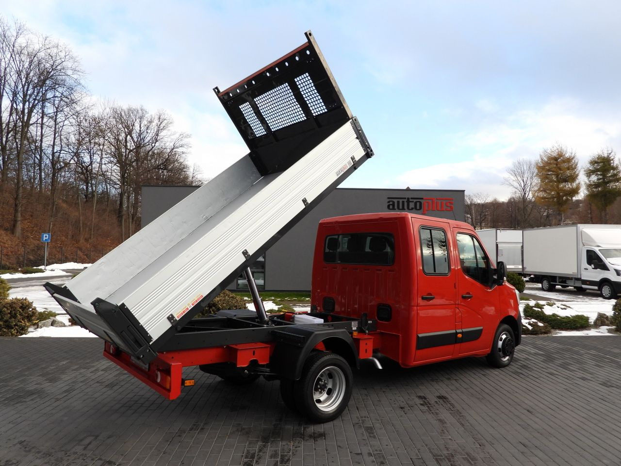 RENAULT MASTER TIPPER DOUBLE CABIN DOKA 6 SEATS CRUISE CONTROL LED LIGHTS TWIN WHEELS AIR CONDITIONING 145HP - Kipper Transporter: das Bild 3 RENAULT MASTER TIPPER DOUBLE CABIN DOKA 6 SEATS CRUISE CONTROL LED LIGHTS TWIN WHEELS AIR CONDITIONING 145HP - Kipper Transporter: das Bild 3