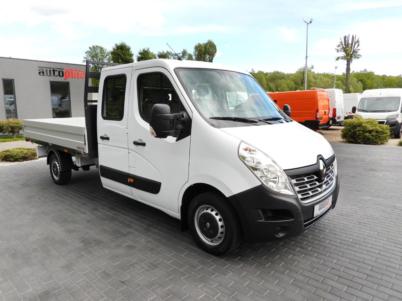 Renault MASTER PRITSCHE DOPPELKABINE DOKA 7 SITZE - Pritsche Transporter, Transporter mit Doppelkabine: das Bild 4 Renault MASTER PRITSCHE DOPPELKABINE DOKA 7 SITZE - Pritsche Transporter, Transporter mit Doppelkabine: das Bild 4