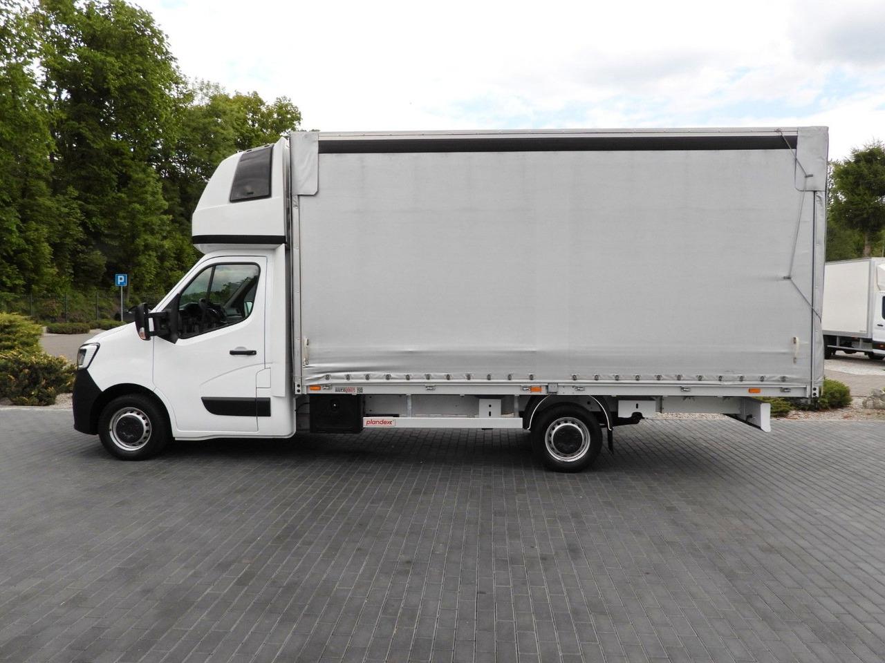 Planen Transporter Renault MASTER  PRITSCHE PLANE 10 PALETTEN TEMPOMAT  A/C: das Bild 9